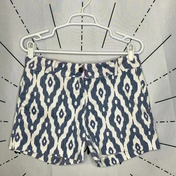 Isaac Mizrahi New York Tailored Short Dotty Print - Picture 2 of 5